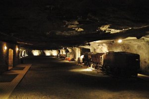 В Норвегии круто побывать в каменоломнях, где раньше цветмет добывали или были военные базы времён холодной войны и ВОВ:)