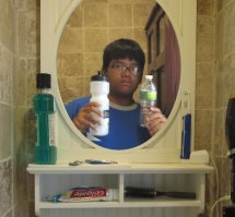 у чувака еще 6 пальцев данном случае