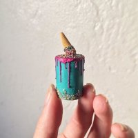 -Любимая, я купил тортик
-Я на диете, но можно мне два кусочка
-Да бери хоть весь

Мастеру и автору поста респект