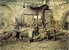 Русские солдаты в Реймсе. 1917 г.