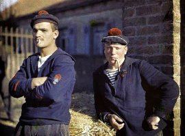 Два бельгийских морских пехотинца.