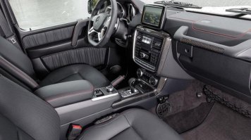 А вот юбилейный салон, в честь 35-летия, сами знаете кого.