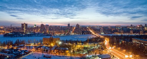 так с высоты и Донецк очень даже,а вот ваш какломир это,львовский мусор по вей окраине,республика бурштын,лысые карпаты,изготовление древесного угля.Вот это настоящий какло мир.Фото надо?