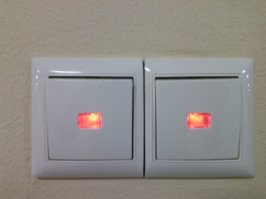 А щели разные,так до наждака надо идти минут 10 от места установки.Вот с запасам и сняли.