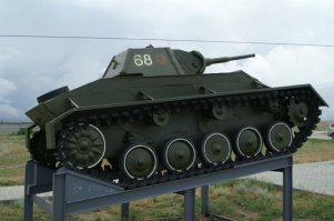 да уж, танков у нас хватает), даже вот такой "малыш" имеется