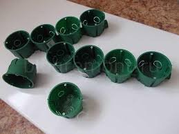 они стыкуются, и если вместо подрезанных выключателей поставить панель, то она скорее всего она сядет на место