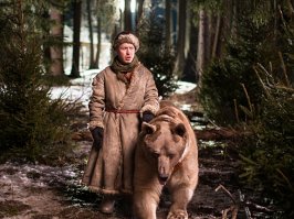 Медведь, кстати, - телезвезда.