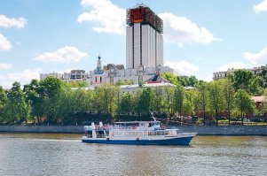 А где-то здесь она булькнула)