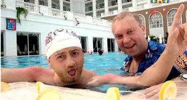 Как говорил профессор Преображенский,
не ходите купаться в бассейн с незнакомыми людьми до обеда:)