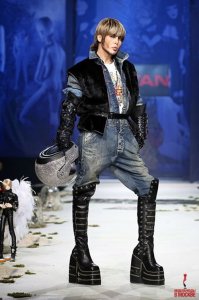 Конечно это печаль... я про мразиша черногорского.
Да и зачем на него смотреть, у нас хоть и по-скромнее, но свои мразиши есть, родненькие))