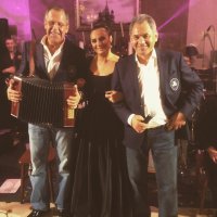 А вот это откровенный баянище.
Было на фишках 20 марта, автор Olxi
Кирпичный карьер в африканской деревне	(20 фото)

Автор:
Olxi

20 марта 2017 08:59

Источник:  © Fishki.net