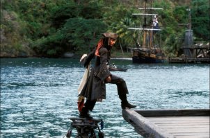 Лужа .... забор .... Борт-Баярд ... Муйня все это!!!!!
Вот она ... соль жизни! Свистать всех наверх! Поднять паруса! 
Карамба! И ... говорящий попугай!