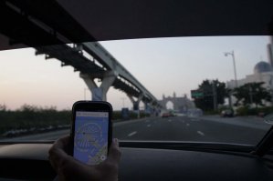 И причина только одна - глобальное потепление. Еще лет 50 и там кондиционер надо будет с собой  носить.
