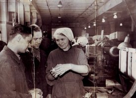 У меня ощущение, что тут не 10е, а 50е годы...