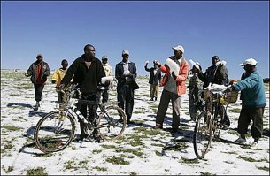 Да ладно! Мы то ко всему привычны, а вот когда африканцы замерзнут, эт будет хреново...