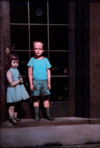 Мне вот этой не по себе как-то...