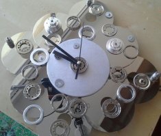 Сверяем время по удивительным дизайнерским часам