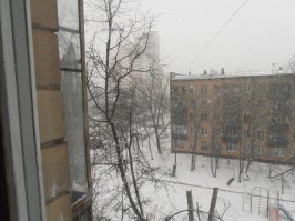 Хз народ в 2013 году было и похлещи или у всех мозг настроен на прошлый год только?
Судить об холодной онамалии нужно в майские праздники. У нас на даче стабильно включают воду с мая по октябрь и все.