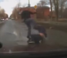 Единственно правильный выход (ногой по иплищу)!