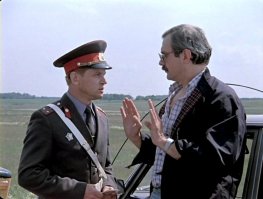 Напомнило: "И талон выньте из упаковочки" :)