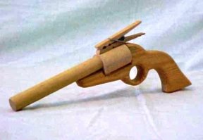 Жаль, что не было такого видео лет 30 назад, мы как то деревянные мастерили.... 
трудное детство...