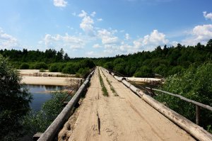 И чем он не доволен? поездил бы по таким - (первый правда перестроили пару лет назад)