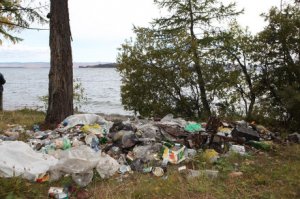 я просто загуглил про байкал море фото где все засрано, может автор слепой? в тубе забей, там местные жалуются которые особенно возле завода живут, какой же ты местный?