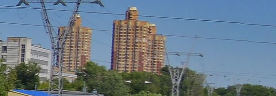 вот такие дома у нас в Тушино стоят и наблюдают за нами