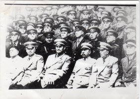 Дед жены за Буденовым втором ряду 6-й слева на право ...