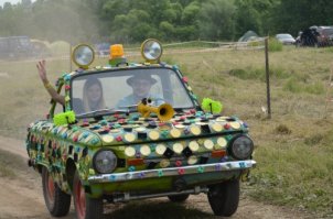 И никакого фотошопа не надо. :)