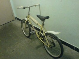 у меня был "Кросс" (только оранжевый)
у друга "Пионер"
у одноклассницы-подружки "Салют"