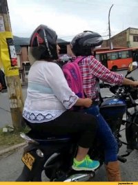 Главное, мама рядом :)