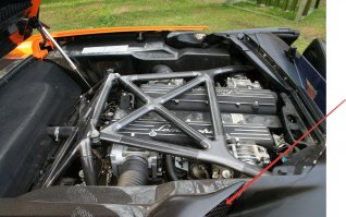 У всех по разному расположен воздухозаборник, у мирчеладо он выше: