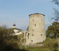 Гремячая башня Окольного города Пскова, 1525 год