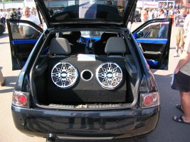 Делюсь настоящим автозвуком :)