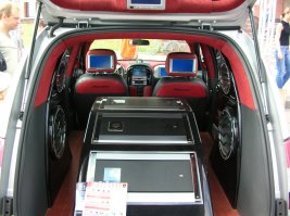 Делюсь настоящим автозвуком :)