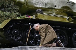 я знаю как стреляет пулемёт в тебя...