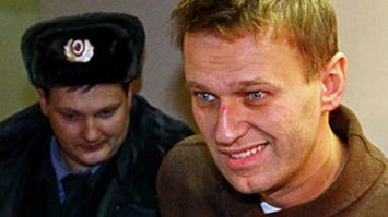 Продажные звездоболы такие как вы виноваты !
И не надо про "аэродромы" !