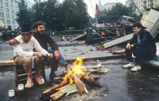 "Так что, не в Талькове дело. Во всех нас."
Ну много кто чего читал .
Но дело таки ....Во всех вас "горлопанах" 
И да! Вы все были падалью!
Хотя почему были ?!
 Вы такими и остались !