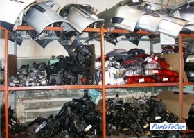 За Уралом в большом почёте праворульные автомобили и авторазборки.
В хорошей авторазборке можно полностью автомобиль купить по частям.
Уже в 1996-м году контейнеры с б/у деталями и агрегатами шли на наши авторазборки с предварительной отправкой из Японии факса (а потом и "мыла") с полной описью вложения контейнера.
Так что, привод за тысячу -- вполне реальное дело.