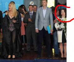 - От я дура-немодная! Надо было без трусов прийти...