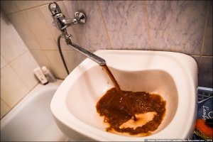 во всех кранах страны... порой...