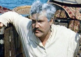 Надо дополнить список.
Диктор на телевидении Виктор Балашов.
Таможня! В представлении не нуждается!
Николай Олимпиевич Гриценко.