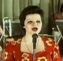 начинающая джазовая певица