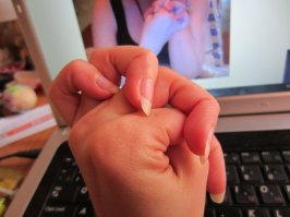 Фокусы с пальцами выходят на новый уровень!