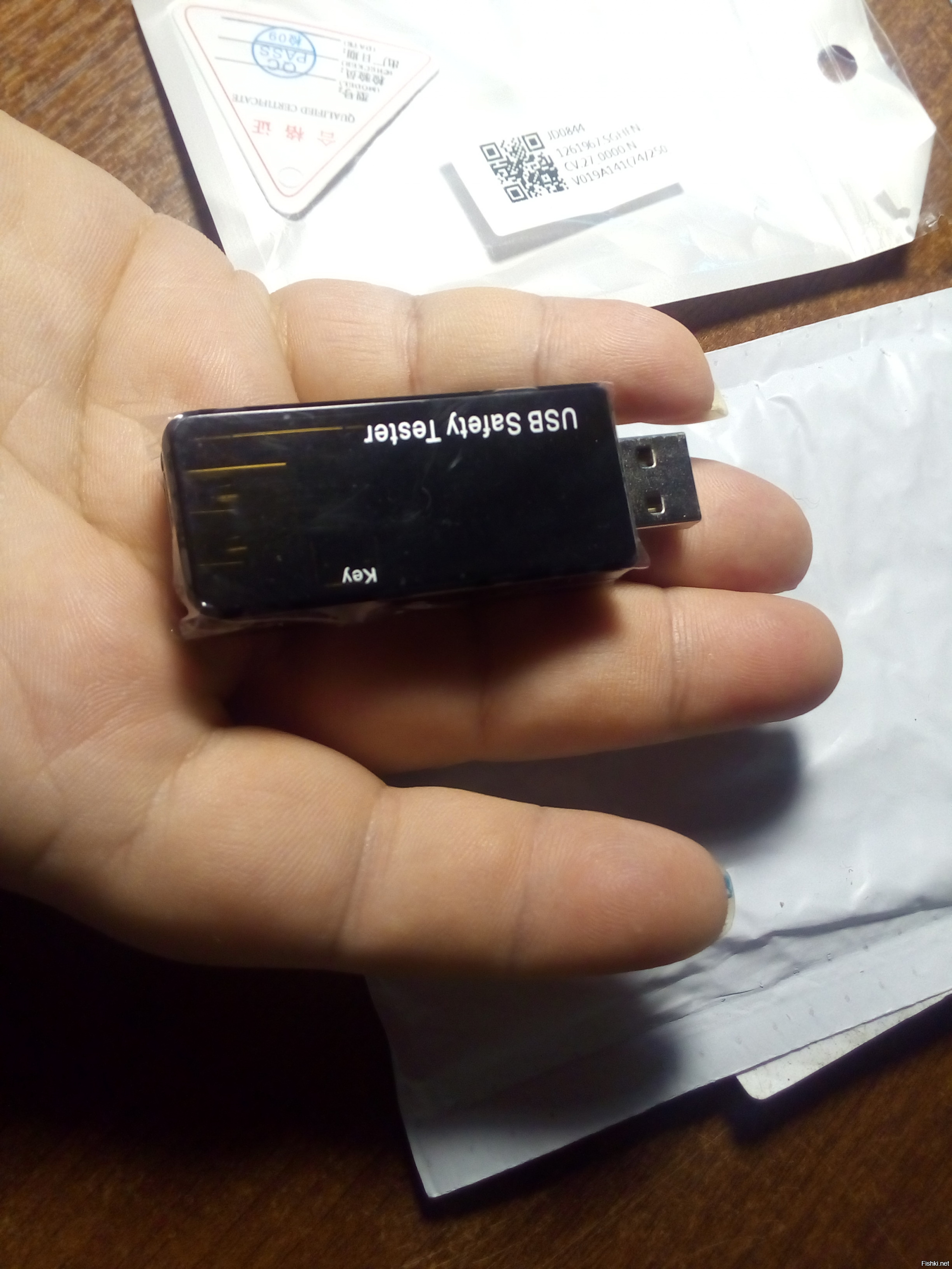 Вот  вот брал себе он получше немного, информативный цена 300 руб.