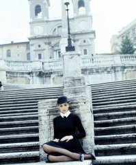 Мэри Попинс? ))