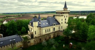 Мрачное королевство: так выглядит заброшенный Диснейленд на Филиппинах