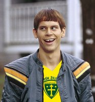 Слухай сюда. Да все  всё понимают. И по криптовалютам все всё понимают ))  Кто не понимает , так там всё проще до не куда,  биткоины это же как бы это сказать проще"верхняя единица" измерения самой "деньги" этой электронной, ИХНИЙ высший номинал , так сказать в аналогии нашего мира бумажка на миллион )) А стоимость , ну это совсем просто )) Не для кого не секрет, что коины с самого  их начала используют в теневом обороте оружия, наркоты и прочего говна, да , их создавали не для этого, цель то была - "высшее благо" )) Но как выяснилось, в электронном мире  электронные деньги не зависимые от банков,терминалов, государств и святой инквизиции имеют куда более высокое значение ) чем сертификаты банка берущего деньги под проценты у государства которым управляют всё те же люди )) Короче, цену коинам подняли отнюдь не видеокарточки АМД )) И прочее розовые  вещи )) Цена той валюты исходит из офигенно-развитого теневого запрещённого бизнеса который развился  благодаря сети интернет - собственно это и есть его обратная сторона медали  )))

Другой вопрос волнует ))) Стоимость валюты! ))))) Как оказалось, валюта не подконтрольная, с защитой которая не поддаётся вроде как взлому/подделке имеет свойство очень плохое для всяких там элит, всемирноторговых организаций  и  супер банков трансатлантических ))) Всё просто. Биткоинами нельзя спекулировать! ))) Нельзя просто взять и  обвалить единицу, условная стоимость которой распределена по сети )))) А допечатать на станке не возможно!!))))) Поэтому и  пошли гонения... И запрет. 

Про нумизмасы и рубли надеюсь жевать не нужно....