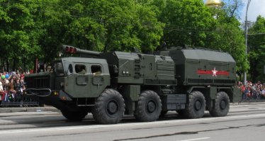 подскажите, что это за жупел? увидел на параде, но инфы никакой нет, вроде пушка какая-то страшная как у сау